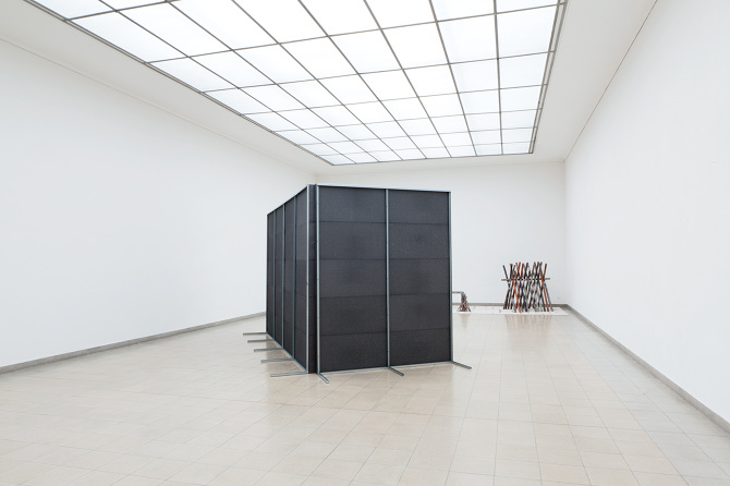 Ausstellungansicht Plattform17 – A Winter School: Hector Gachet; Oliver Falk, 2017