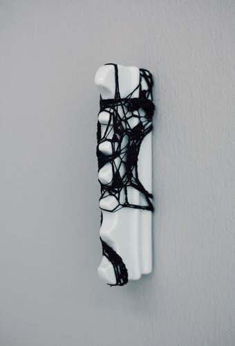 Idea Nr. 123, Porzellanobjekte, Helmhaus Zürich, 2010