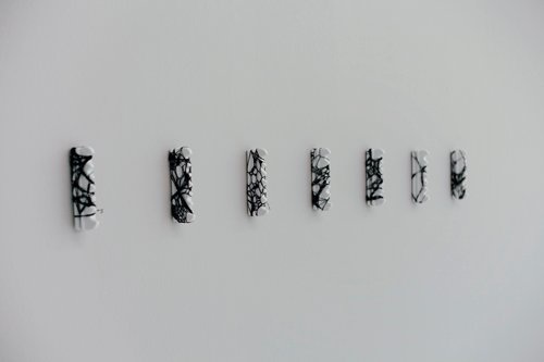 Idea Nr. 123, Porzellanobjekte, Helmhaus Zürich, 2010