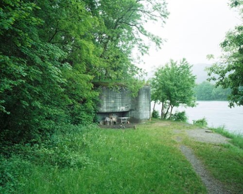 Grenze/Frontière/Frontiera/Cunfin, Inkjet-Print 120 × 150cm, 2008