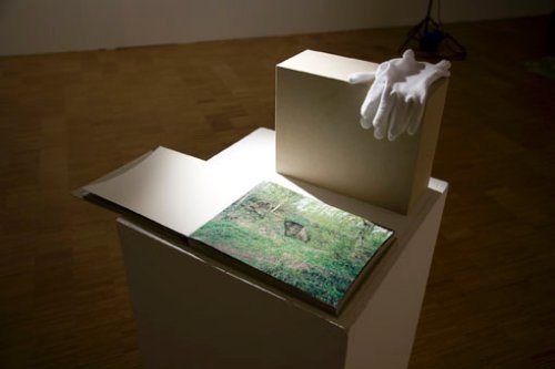 Grenze/Frontière/Frontiera/Cunfin, 4-teiliger Bildband mit insgesamt
109 C-Prints, 2008