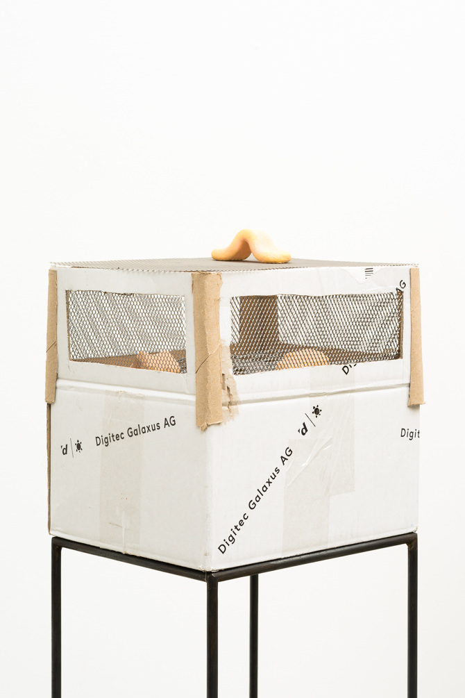 Iron Hotel, Ausstellungsansicht / vue de l'exposition Plattform19, 2019
© Nico Müller_P19