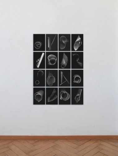 Formales Alphabet, Installationsansicht, Inkjetprint gerahmt,
je 30 x 20 cm, 2011
