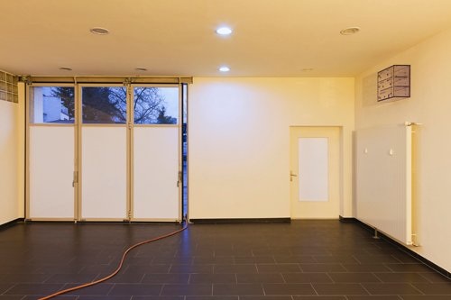 Gina Folly, Magic Box, Ausstellungsansicht SALTS, Birsfelden, 2015