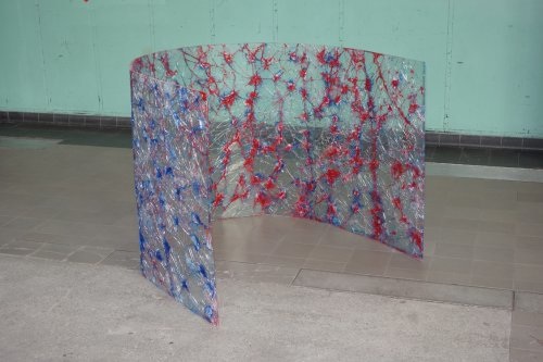 Broken Leg Theory, verre feuilleté, spray acrylique, solvant, 2013