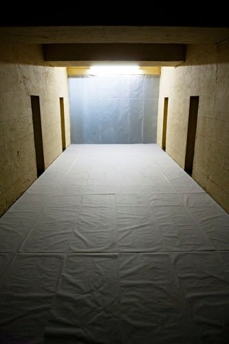 IV, Installation, papier calque, 2011