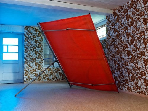 Surround 4, Farbfotografie auf Aluminium, 90 × 120 cm, 2010