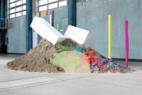 Ohne Titel, 01 Sand, MDF, Papier, Spray, 2012